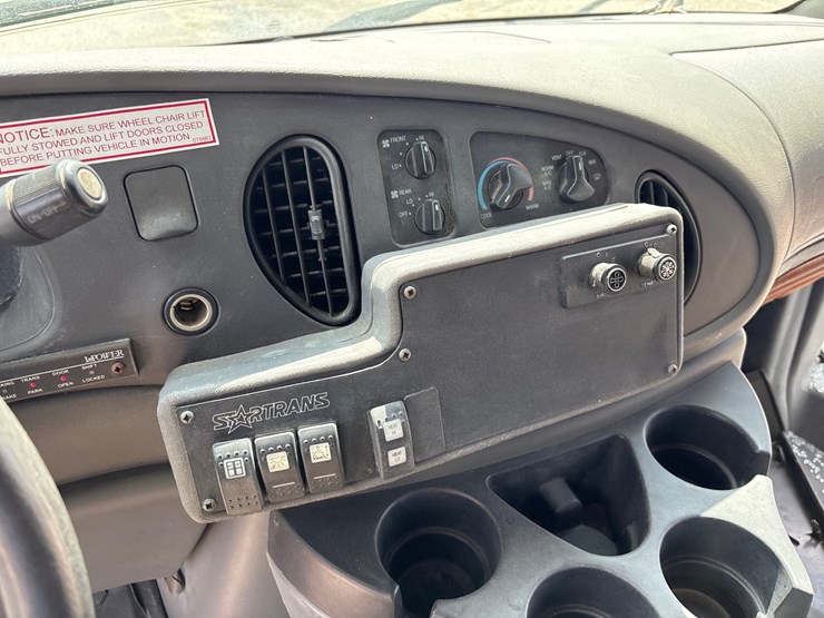 2007-ford-e350-image-10