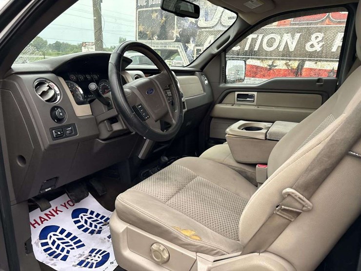 2010-ford-f150-xlt-image-12