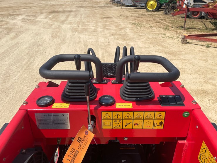 #416-•-new-ht360-mini-wheel-skid-steer-image-21