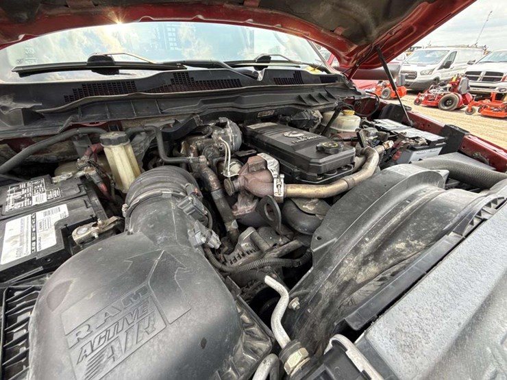 2018-dodge-3500-image-26