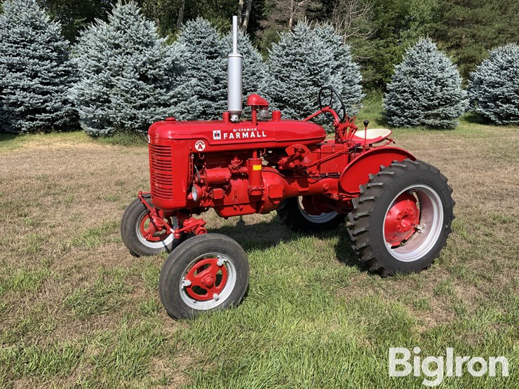 1953-mccormick-farmall-super-a-2wd-tractor-image-1