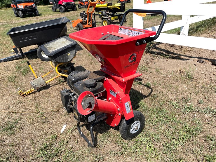 #7965-•-great-circle-chipper-shredder-image-1