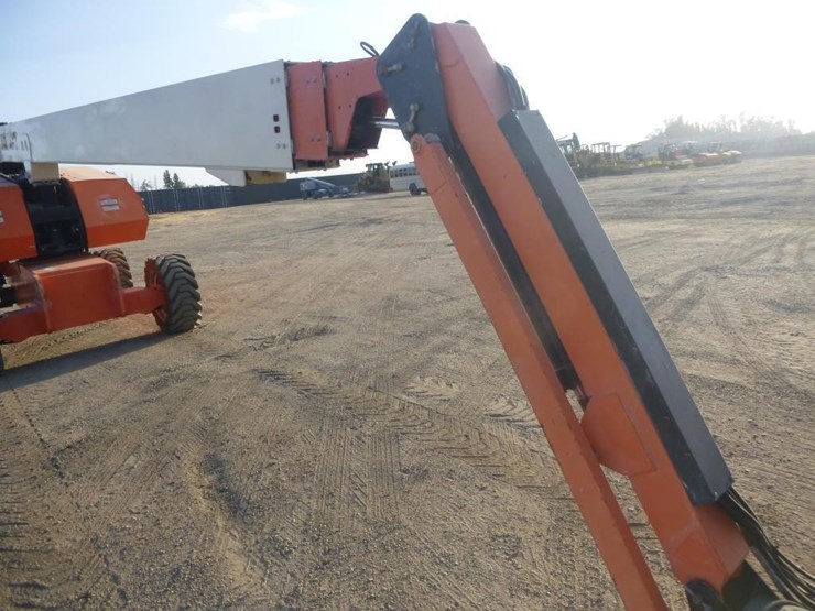 2013-jlg-860sj-image-15