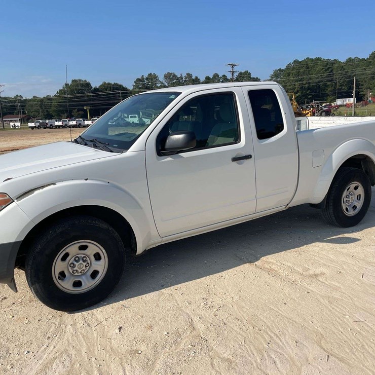 2016 NISSAN FRONTIER