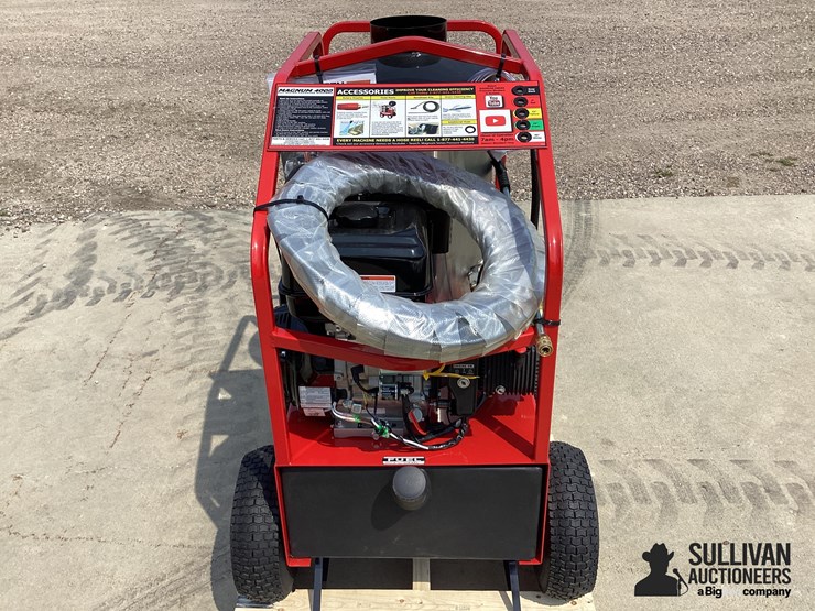 2026-magnum-4000-series-hot-water-pressure-washer-image-2