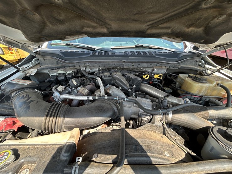2017-ford-f550-image-10