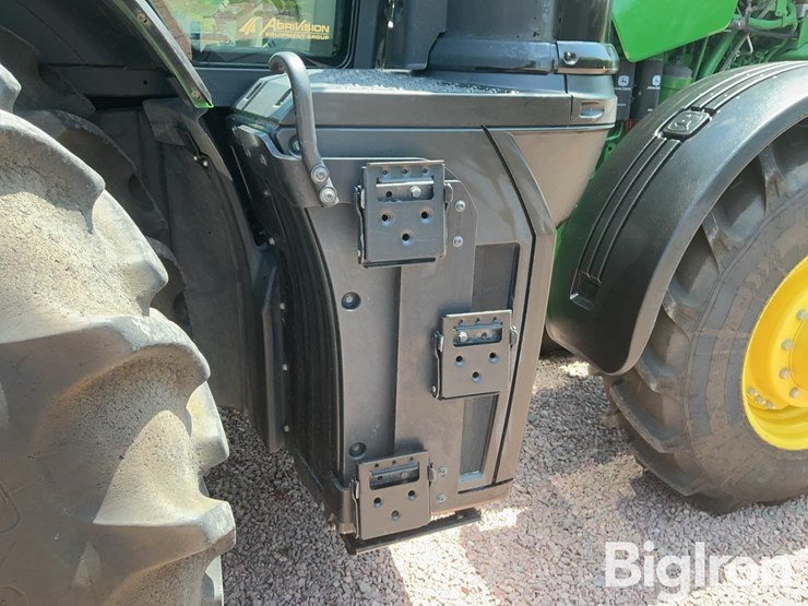 2018-john-deere-8245r-image-17