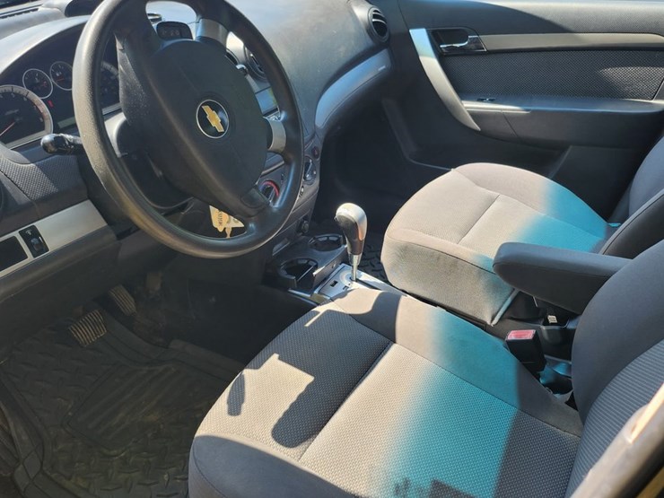 #2810-•-2009-chevrolet-aveo-lt-(has-wi-title)-image-9