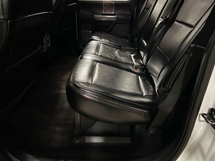 2017-ford-f250-lariat-image-29