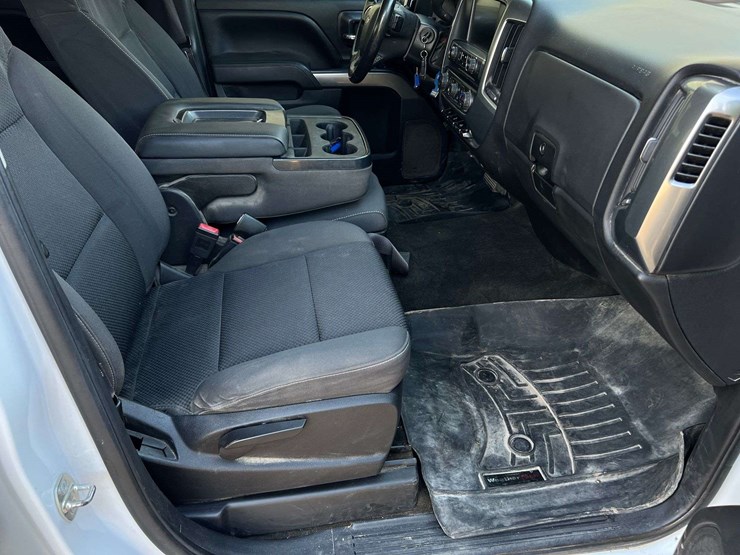 2017-chevrolet-silverado-1500-image-26