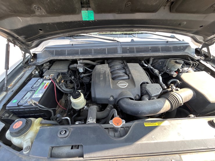 2005-nissan-titan-image-13