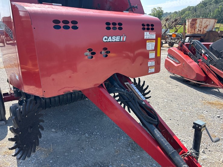 2017-case-ih-rb455a-image-7