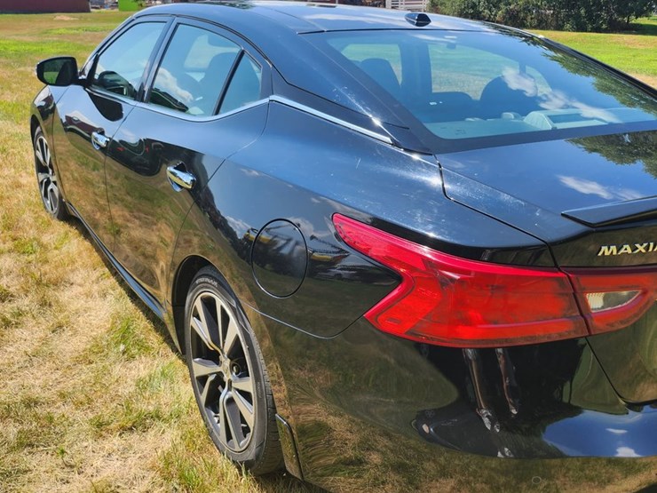 #2809-•-2016-nissan-maxima-sl-(has-wi-title)-image-7
