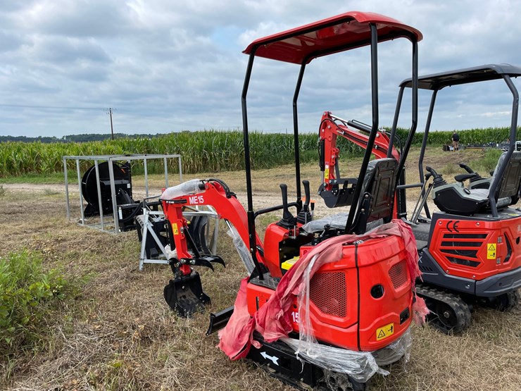 #9723-•-alistair-mini-excavator-image-5