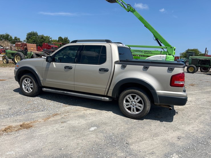 2007-ford-explorer-sport-trac-image-2
