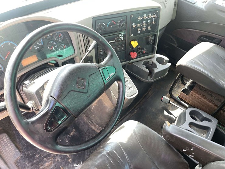 2016-international-transtar-8600-image-12