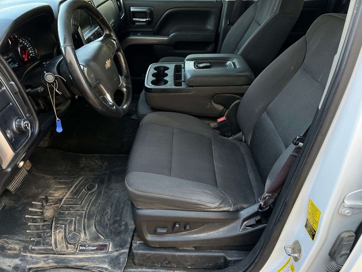 2017-chevrolet-silverado-1500-image-12