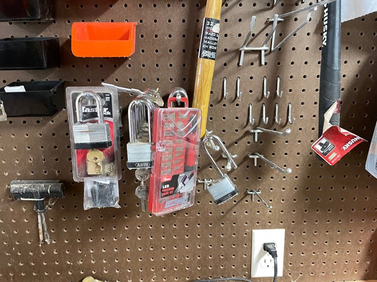 #10143-•-assorted-shop-tools-image-3