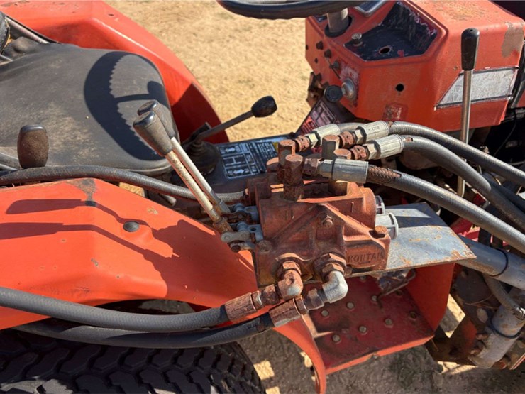 massey-ferguson-1010-image-24