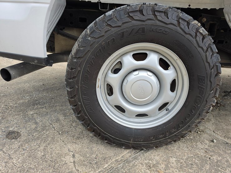 2020-ford-f150-image-50