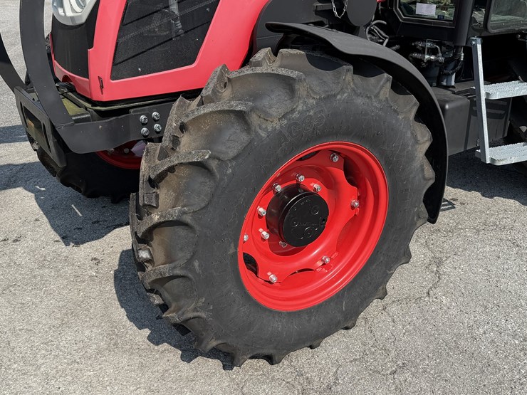 2021-zetor-p110-ps-w/-zm229p-loader-image-3