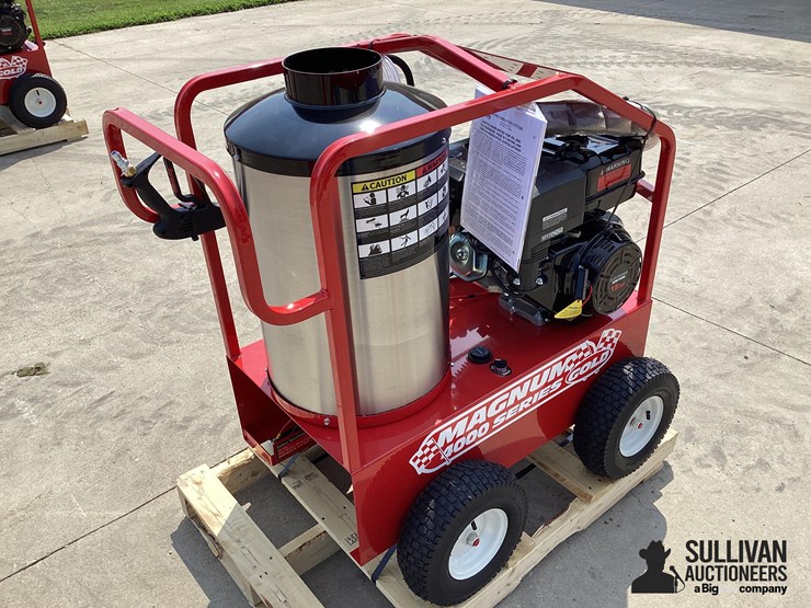 2026-magnum-4000-series-hot-water-pressure-washer-image-5