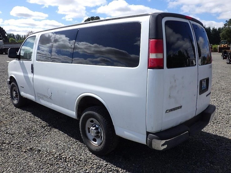 2003-chevrolet-3500-image-7