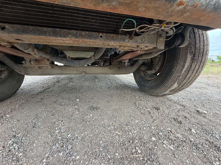 2006-ford-f750-image-8