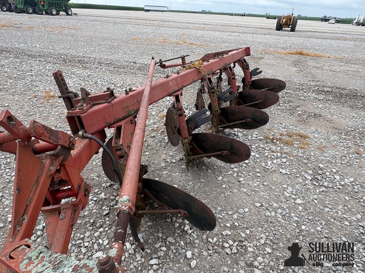 case-ih-710-image-15