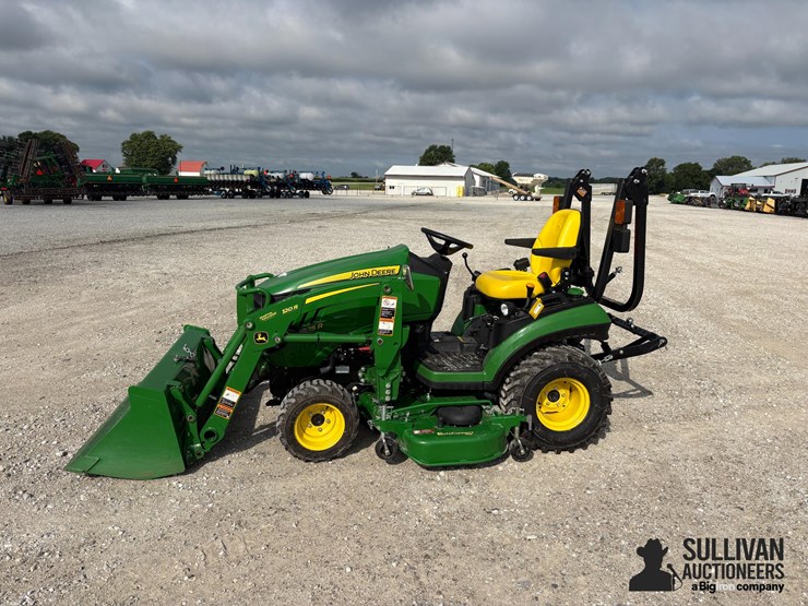 2020-john-deere-1025r-image-8