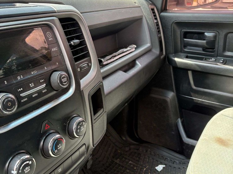 2013-dodge-1500-image-10