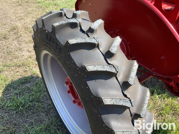 1953-mccormick-farmall-super-a-2wd-tractor-image-19