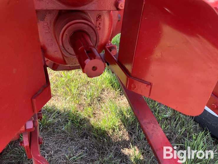 1953-mccormick-farmall-super-a-2wd-tractor-image-15