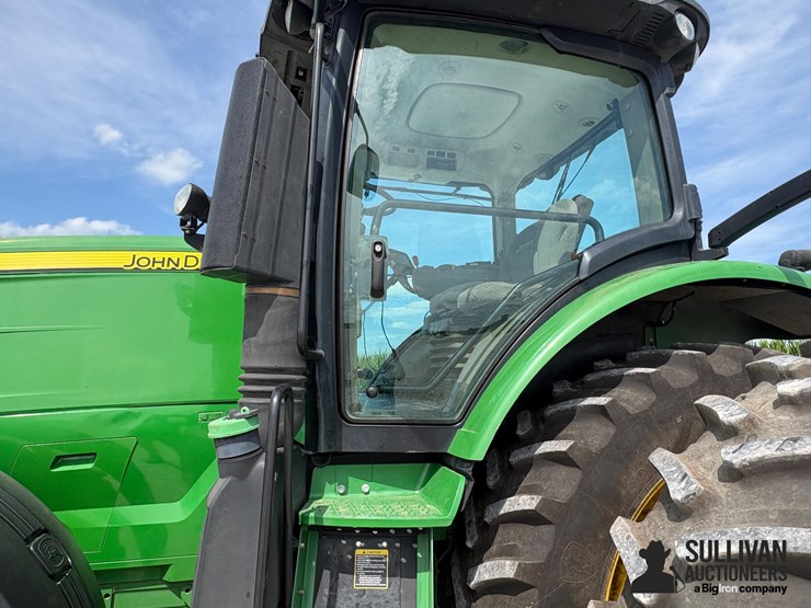2012-john-deere-7215r-image-11