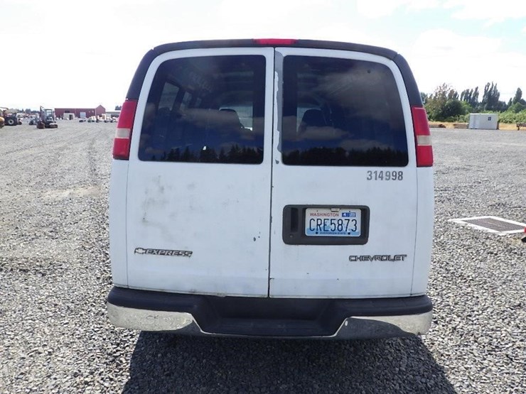2003-chevrolet-3500-image-6