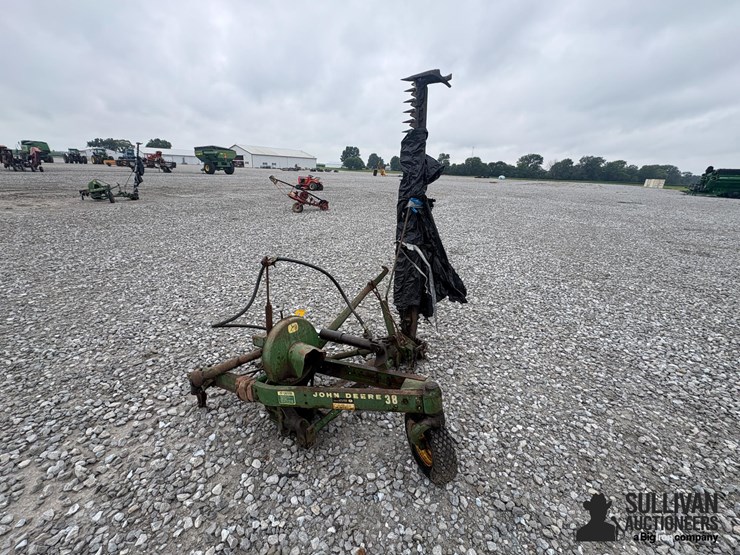 john-deere-38-image-7