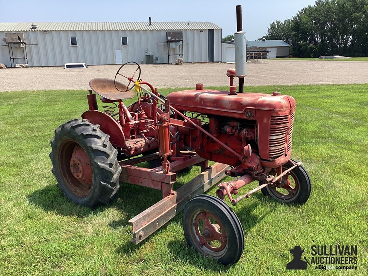 1944-farmall-a-2wd-tractor-w/belly-blade-image-3