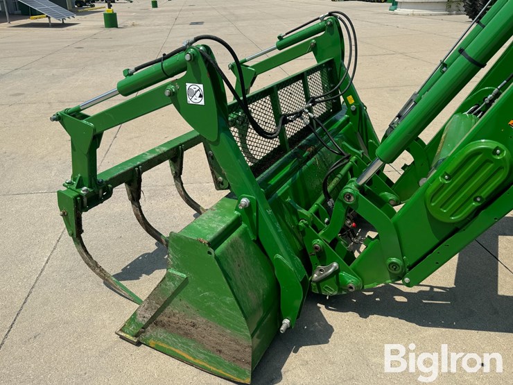 2023-john-deere-6r-155-image-11
