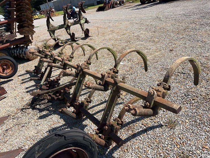 13-tine-3p-john-deere-chisel-plow,-12'-image-3