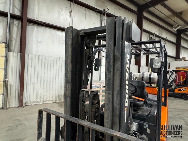 2017-doosan-g45s-5odb-forklift-image-15