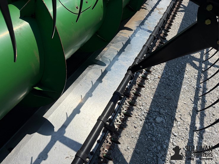 2012-john-deere-625f-image-16