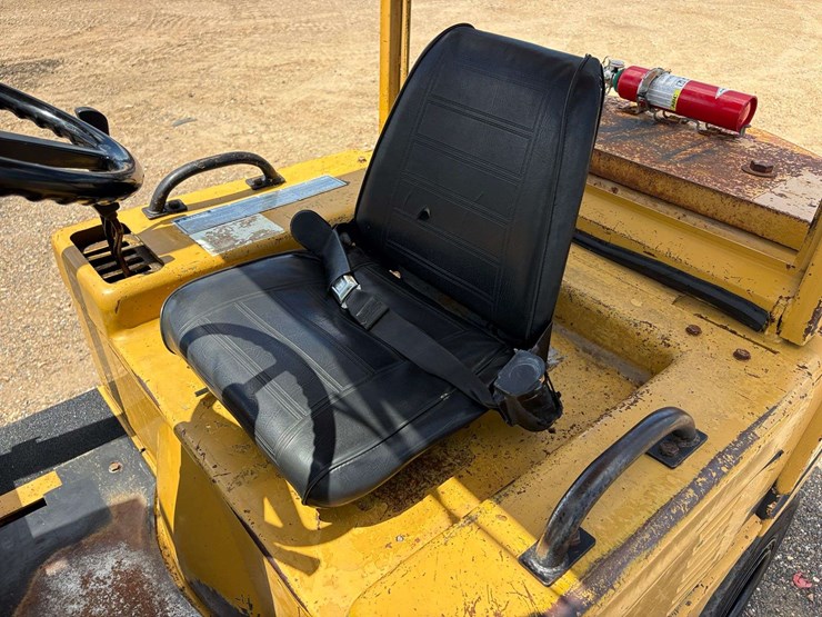 caterpillar-v50d-image-9