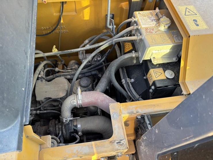 2023-xcmg-xe155ucr-hydraulic-excavator-image-63