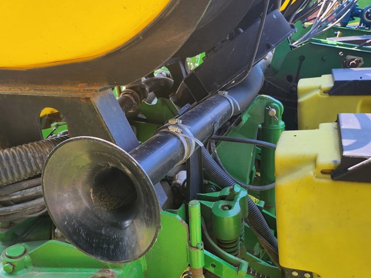 john-deere-1760-image-16