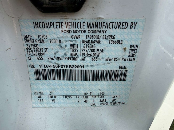 2007-ford-f550-image-16