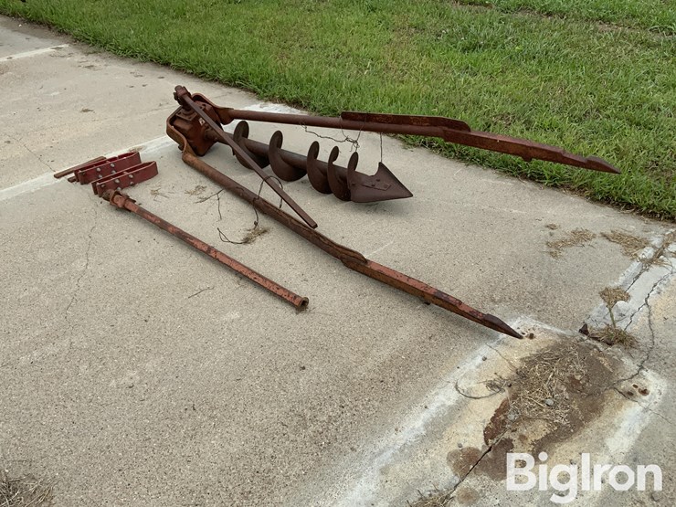 international-2-pt-post-hole-digger-image-3