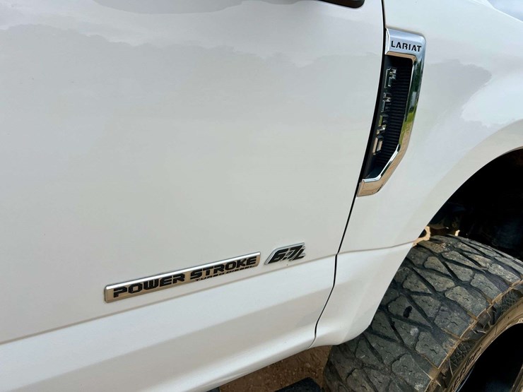 2017-ford-f250-lariat-image-17