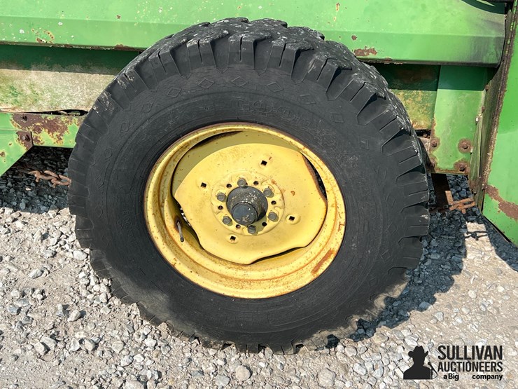 john-deere-350-image-9