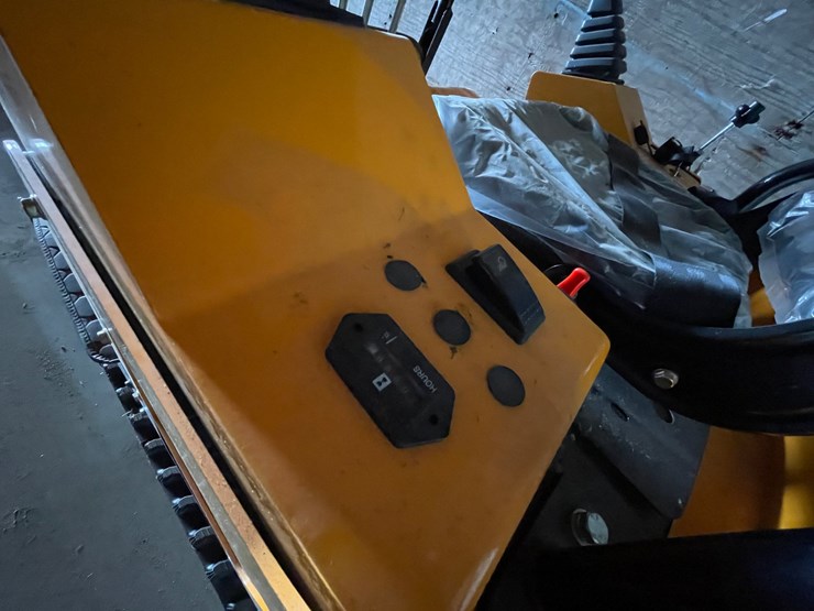 #9731-•-future-mini-excavator-image-16