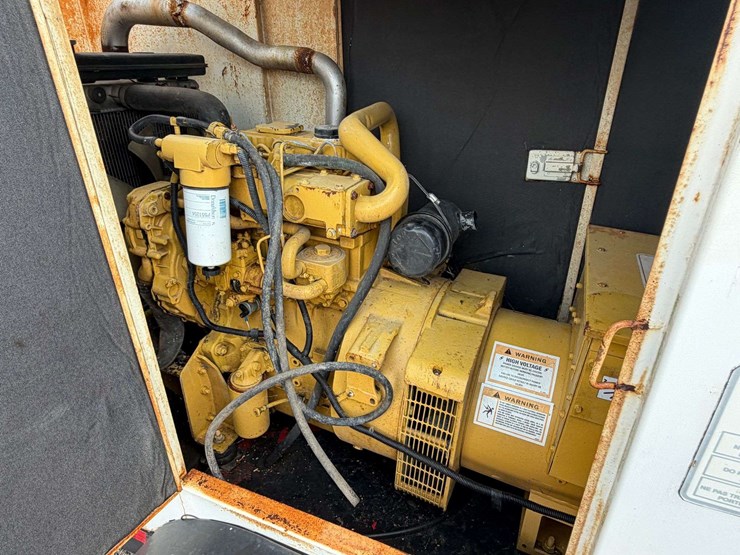 caterpillar-75-kw-image-13